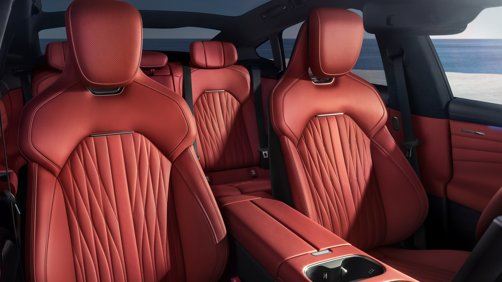 Official Xiaomi SU7 Twilight Red interior color reference; Xiaomi imagery uses the Max version as an example.
